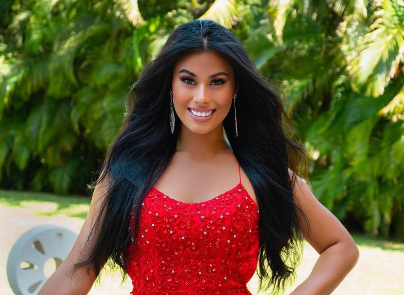 Vote for Kiana D for Miss Vizcaya Swimwear 2026